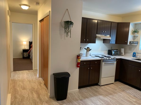 33 Addison Dr APT 4