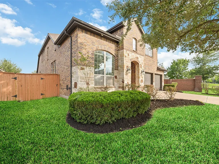 10903 Kennowy Ct — Photo 2