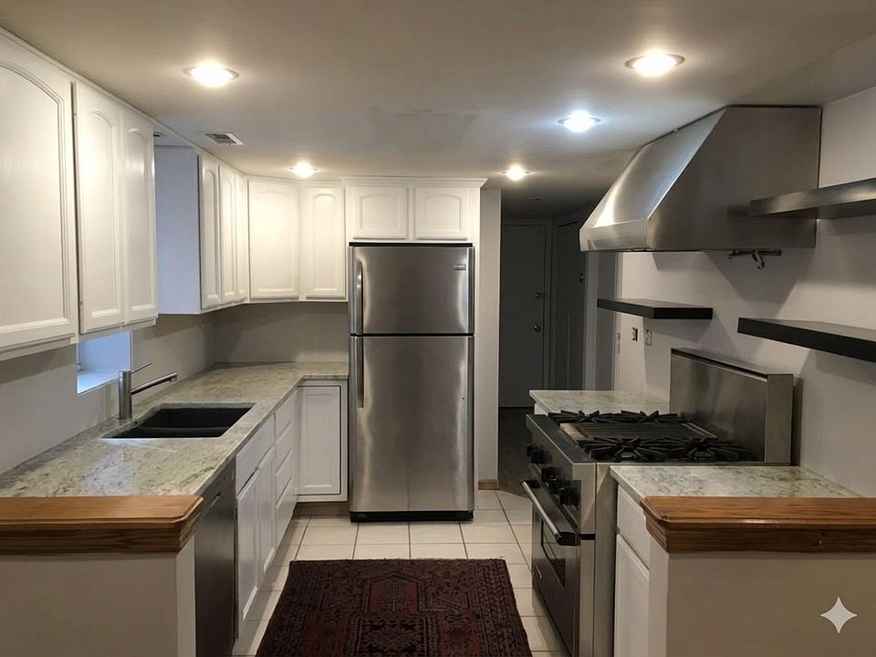 1st image of 1105 W Wellington Ave