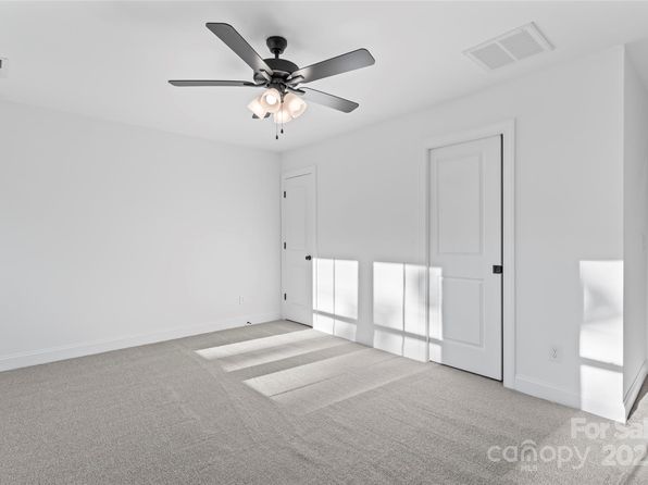 charlotte-north-carolina-6238228 picture