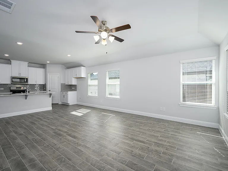 501 Amenduni Ln — Photo 8