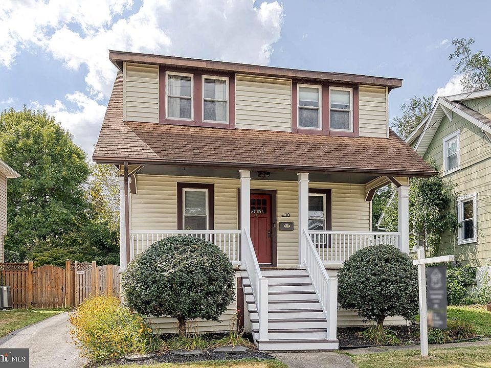 1st image of 10 Glenwood Ave