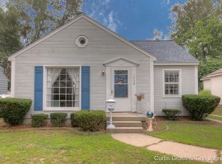 1038 Hoyt St SE, Grand Rapids, MI 49507