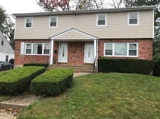 18 Montauk Ave, Rockville Centre, NY 11570