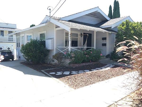 1st image of 4028 E 14th St