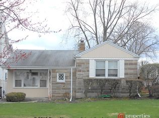 2107 Henley St, Glenview, IL 60025