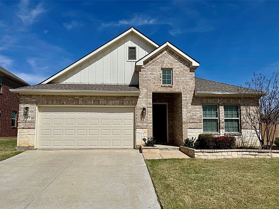 2nd image of 2215 Stanhill Dr