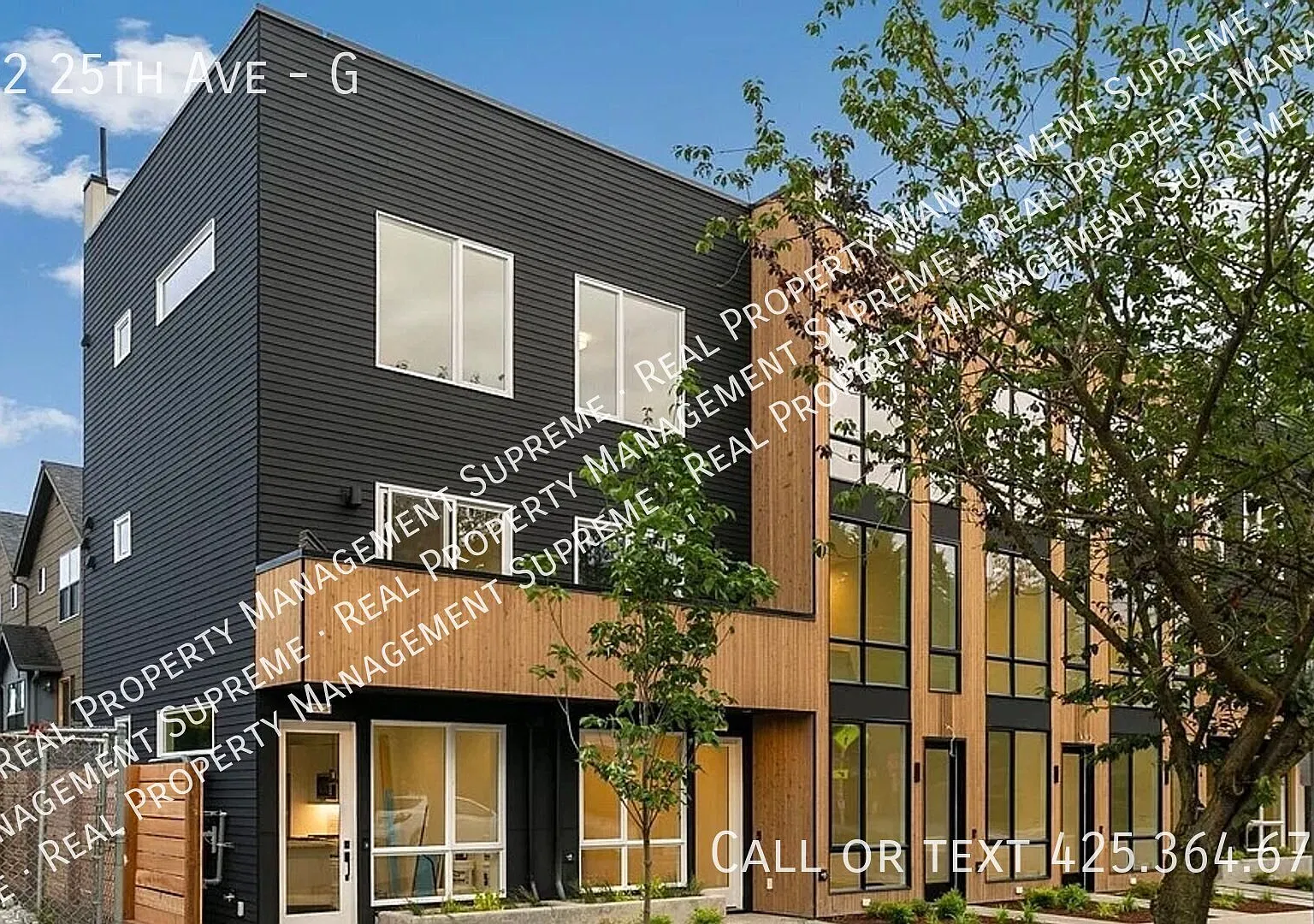 Modern Central District 2BR/2BA Townhome — Photo 1