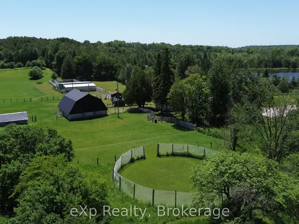 125 Lake Dr, West Grey, ON N0C 1H0