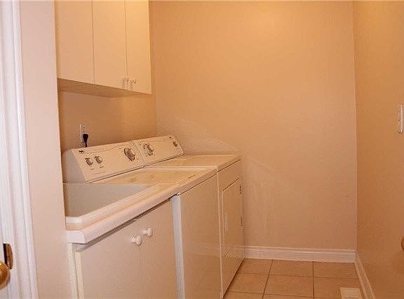 3rd image of 157 Woodbury Cres