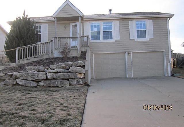 1st image of 1871 Gates Dr