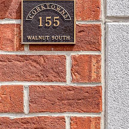 3rd image of 155 Walnut St S