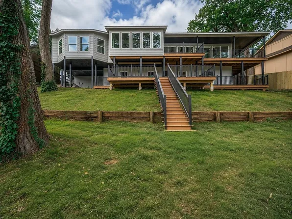 276 Hillshore Cir, Longview, TX 75605