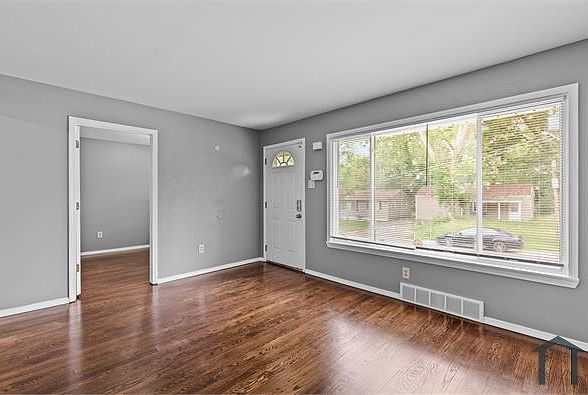 1st image of 128 Buddie Ave