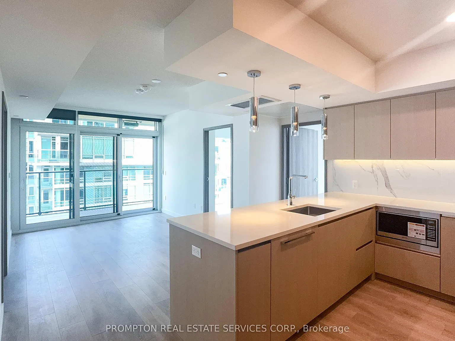 3 bed, $4,500 — Photo 1