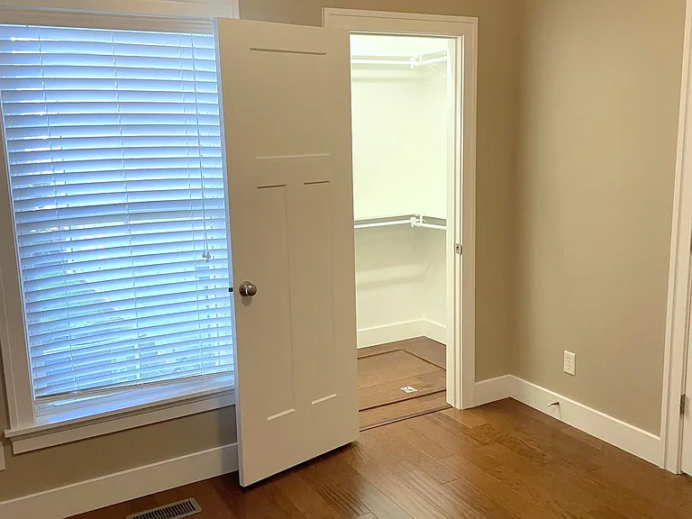 37 E Blackford Ave — Photo 17