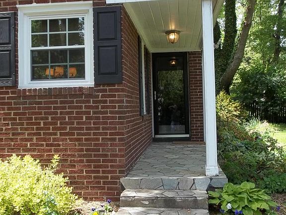 3rd image of 5151 Washington Blvd