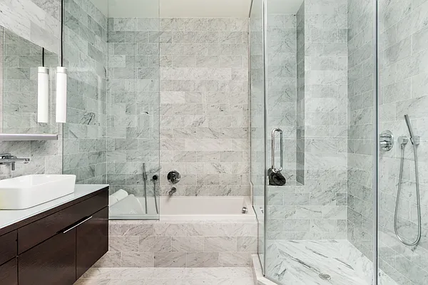 Sold by Compass | media 21