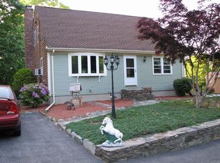 153 Peck St, Rehoboth, MA 02769