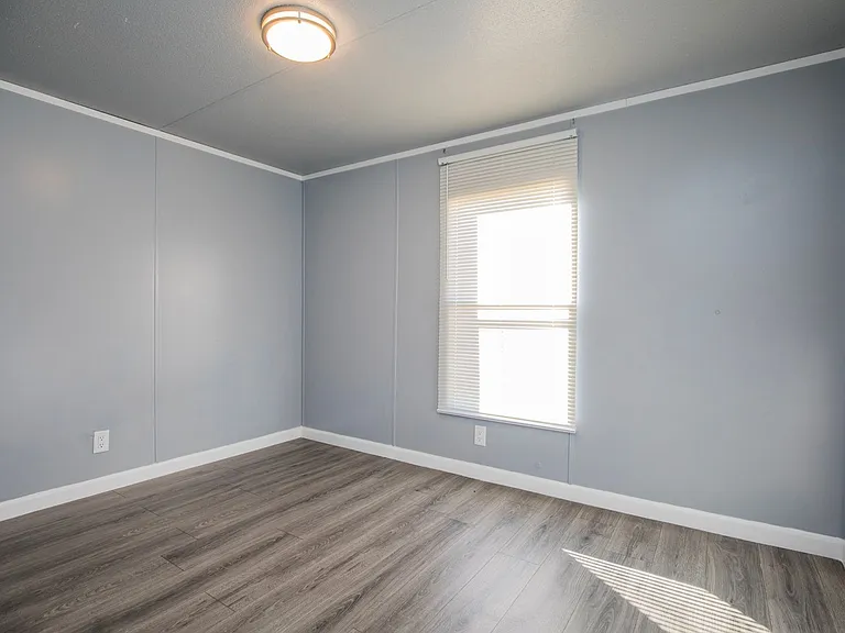 17707 Bittersweet Rd — Photo 9