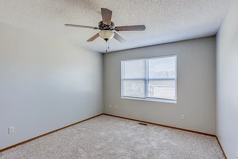 1008 E Karla Ct — Photo 11