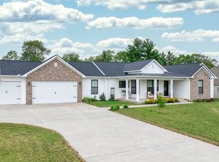 7741 Highlands Dr, Rockford, IL