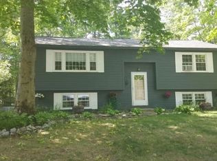 2 Larkspur Pl, Concord, NH 03303