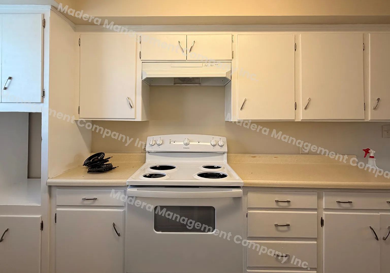 222 N. C Street — Photo 4