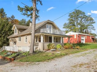 3388 Two Rod Rd, East Aurora, NY 14052