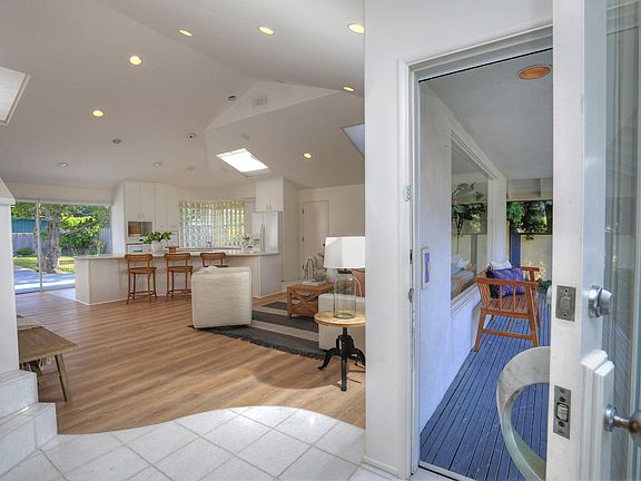 2nd image of 5544 San Patricio Dr