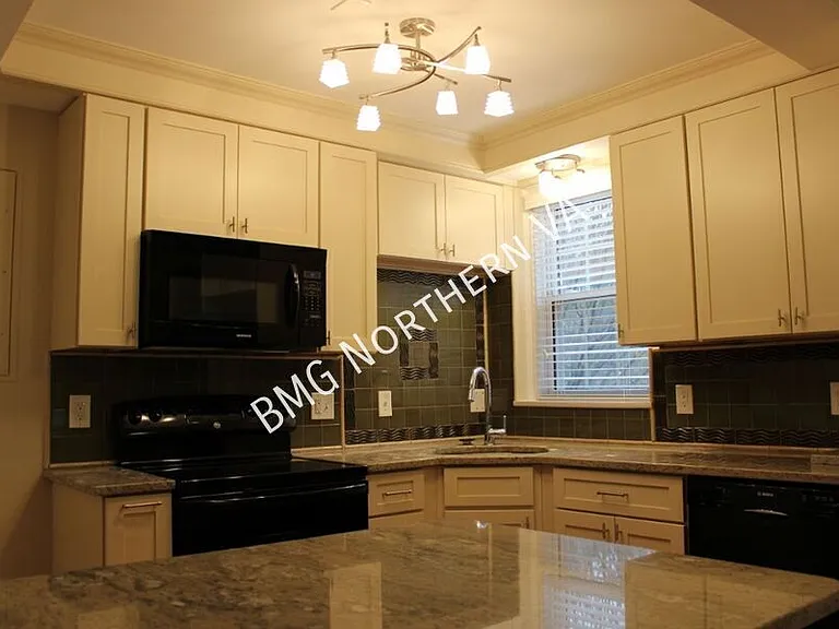 2739 S Buchanan St — Photo 8