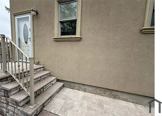 488 Ionia Ave #1 — Photo 16