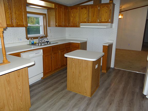 3rd image of 4300 Parker Rd