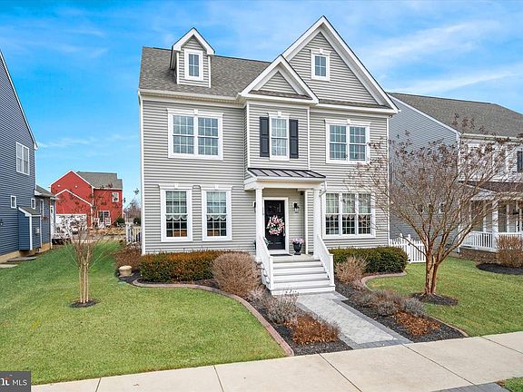 2nd image of 119 Tuscany Dr