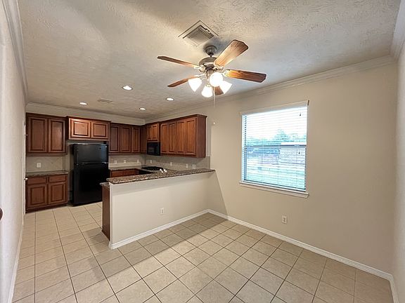 4th image of 7814 Stoneyway Dr