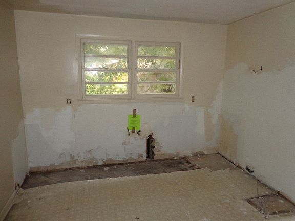5th image of 641 50th St