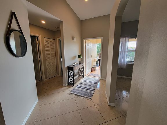 4th image of 6655 Huntington Lakes Cir APT 202