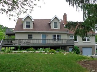 2041 Black River Rd, Bethlehem, PA 18015