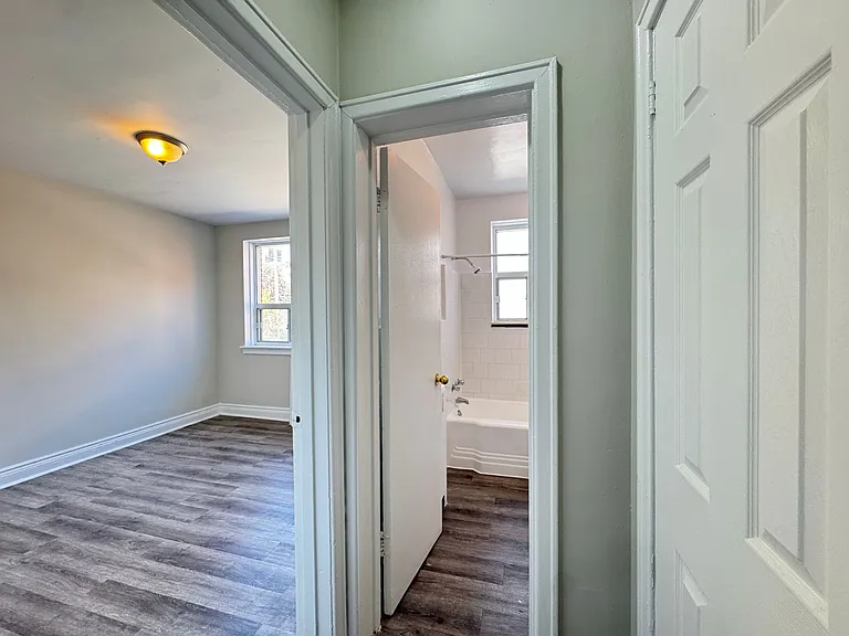 8 E 36th St #34 — Photo 15