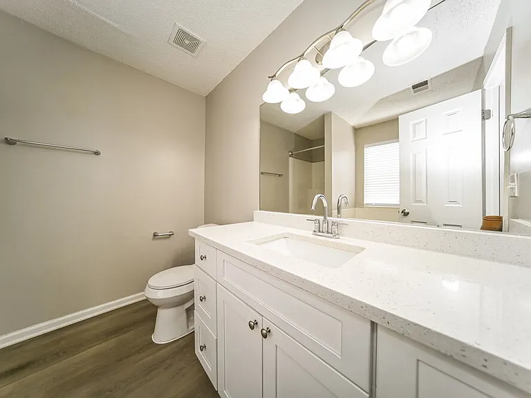 1205 Redbud Ct — Photo 10