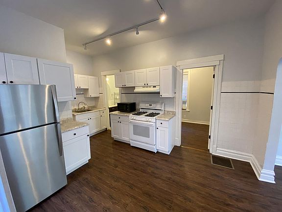 2nd image of 1460 W Huron St #1F