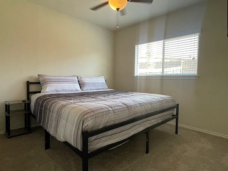 3738 Gallery Wls — Photo 60