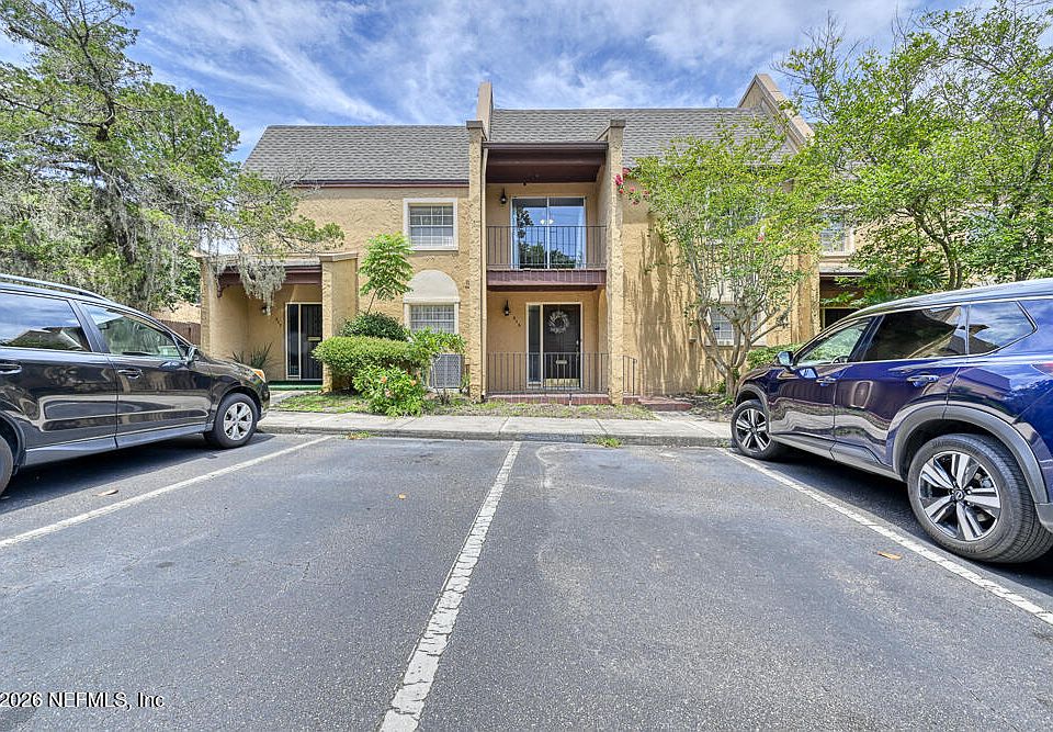 1st image of 319 GREENCASTLE Road #58