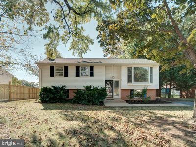 14725 Lock Dr, Centreville, VA, 20120