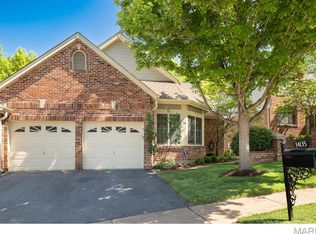 14135 Woods Mill Cove Dr, Chesterfield, MO 63017