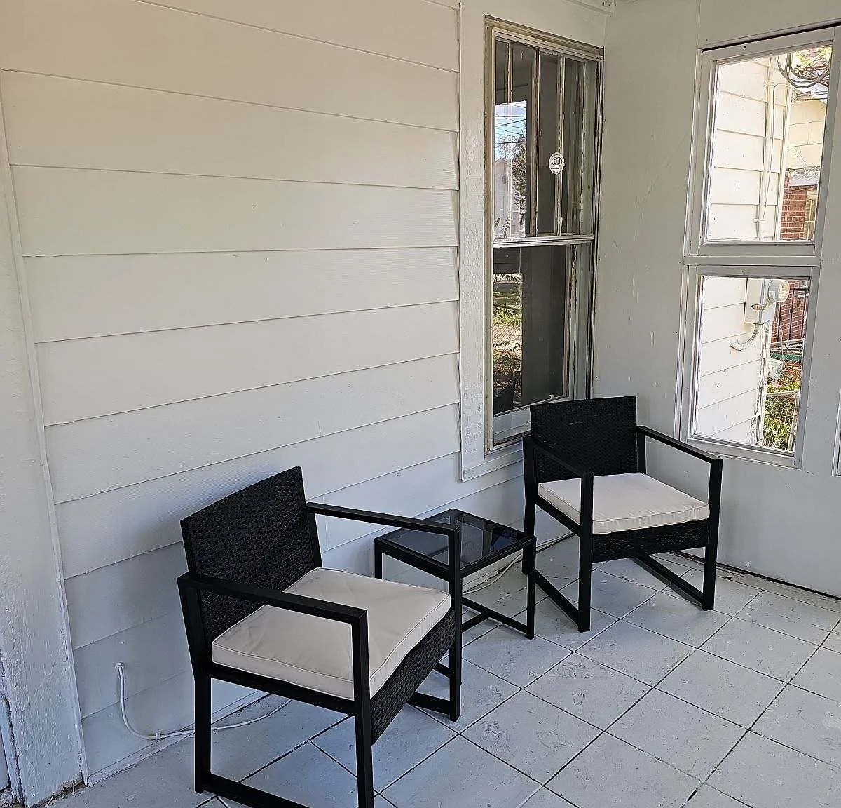 147 W Cromwell St — Photo 3