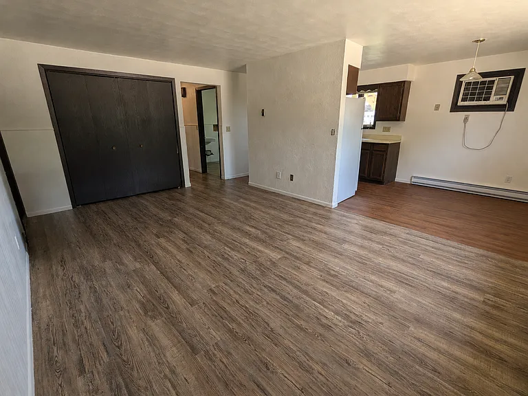 1075 Lancaster St #D — Photo 2