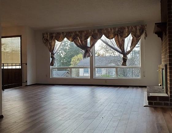 5th image of 21626 121st Pl SE
