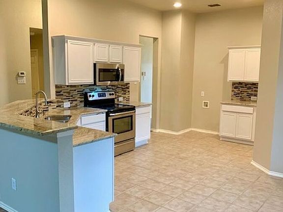 4th image of 2952 Milby Oaks Dr