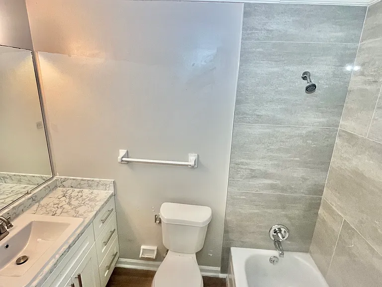 2072 Windsor Ln — Photo 7